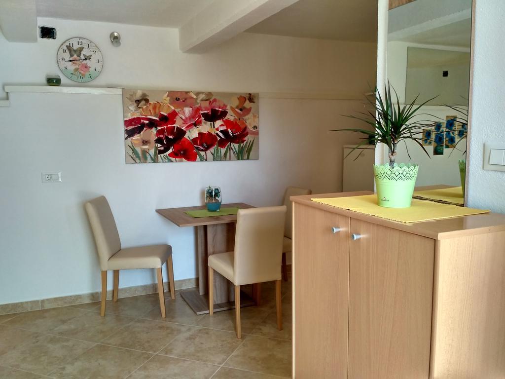 Apartment Igraliste Mirakul Seget Vranjica Extérieur photo